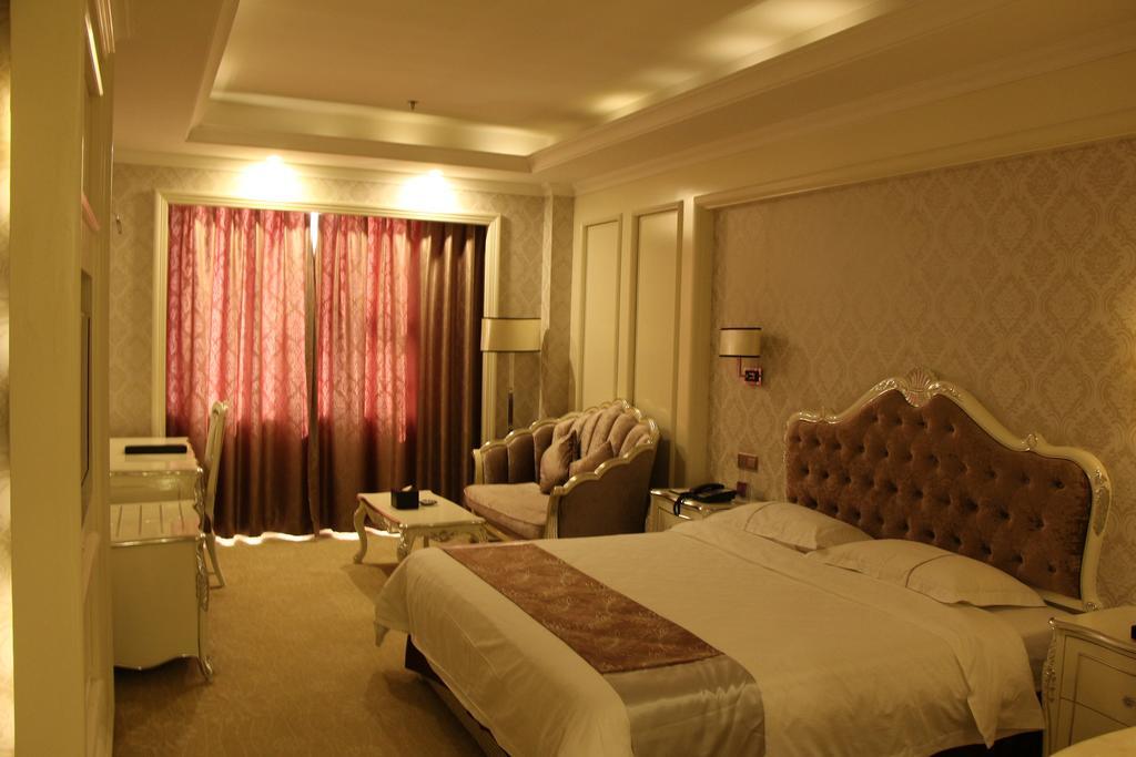 Zhuhai Rongfeng Hotel Exterior photo
