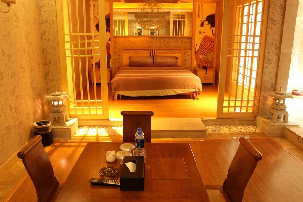 Zhuhai Rongfeng Hotel Exterior photo