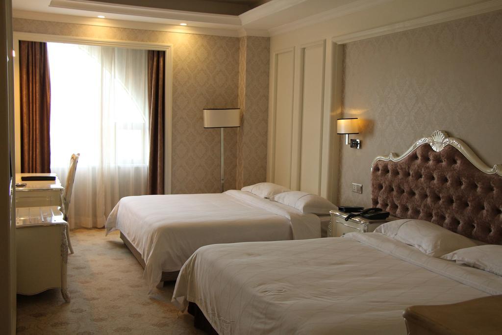 Zhuhai Rongfeng Hotel Exterior photo