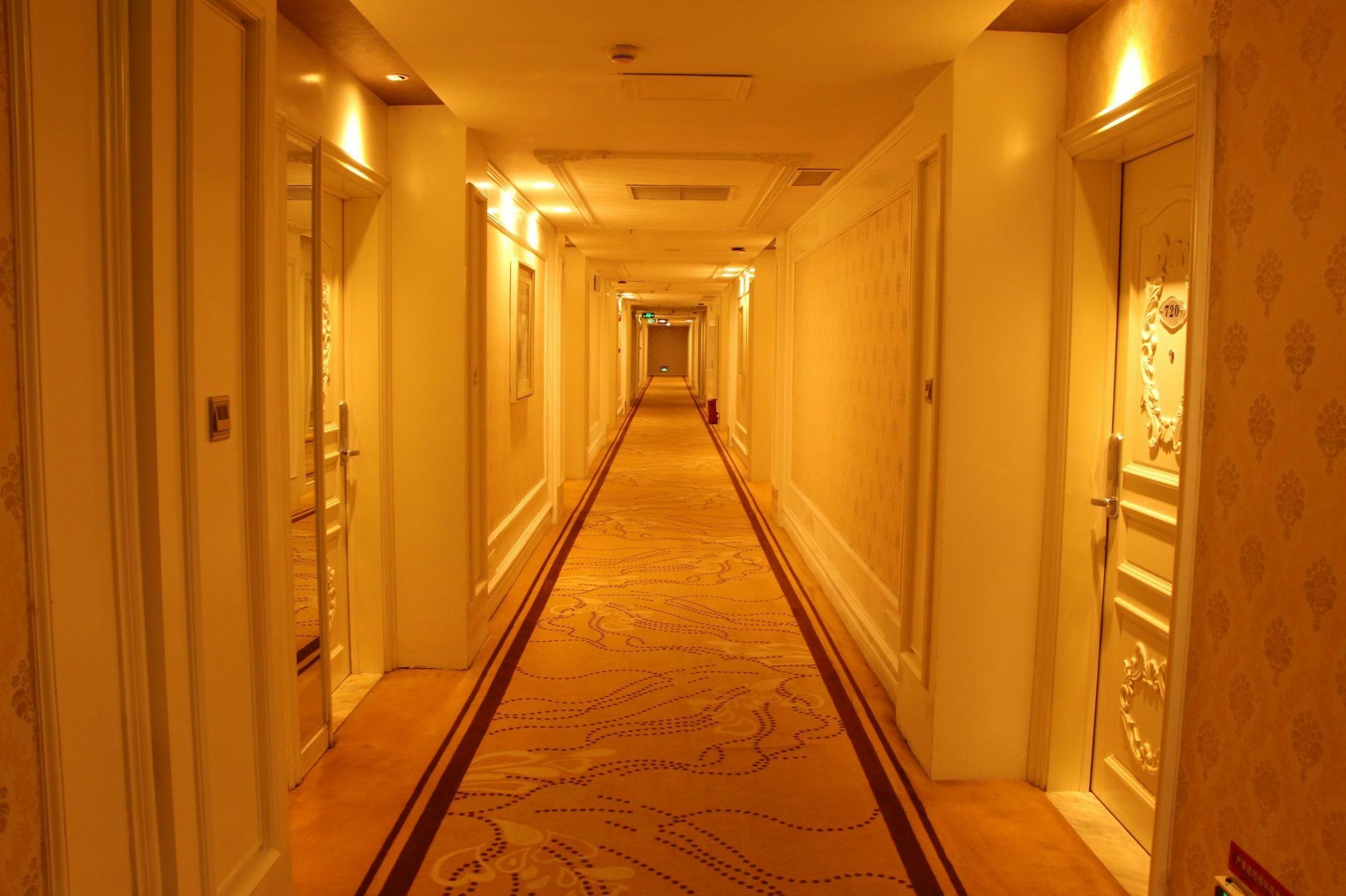 Zhuhai Rongfeng Hotel Exterior photo