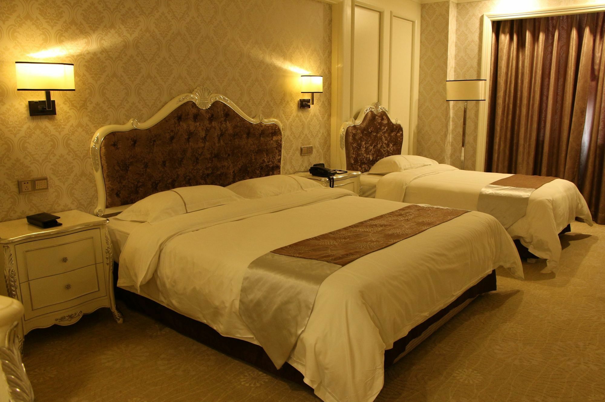 Zhuhai Rongfeng Hotel Exterior photo